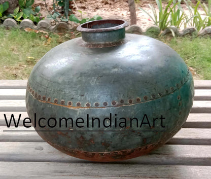 Vintage Iron Pot Rustic Decor & Styling for Gardens
