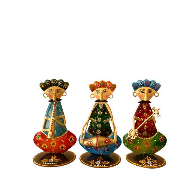 Best selling sitting iron metal musician set of 3 with the rajasthani theme decorative table top showpieces.