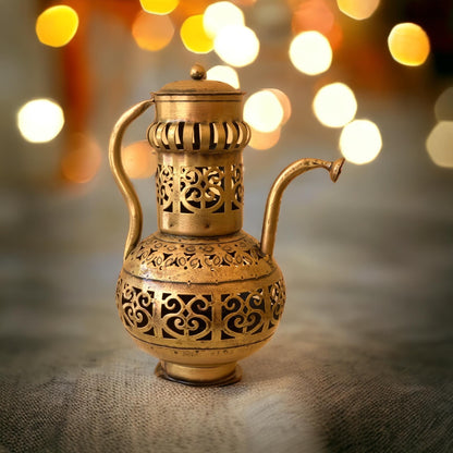 Golden Handcrafted Elegant Iron Tea Light