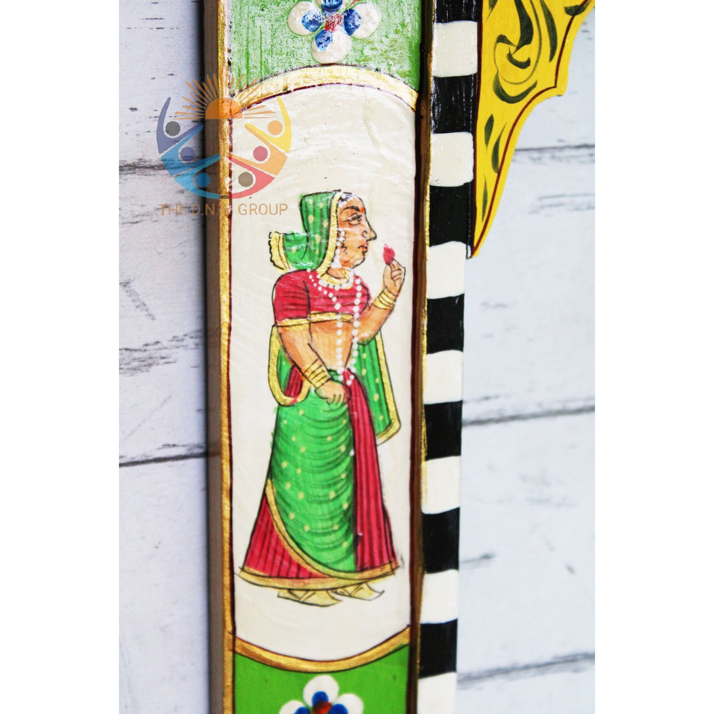 Handcrafted Artistic Wood Frame | Dual Use Design