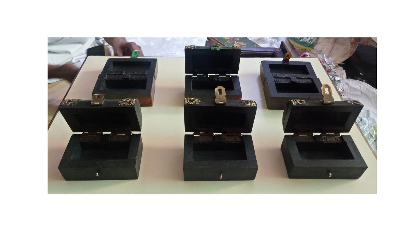 Old Design Wooden Hand Crafted Model 1 ( Lot Of 6 )