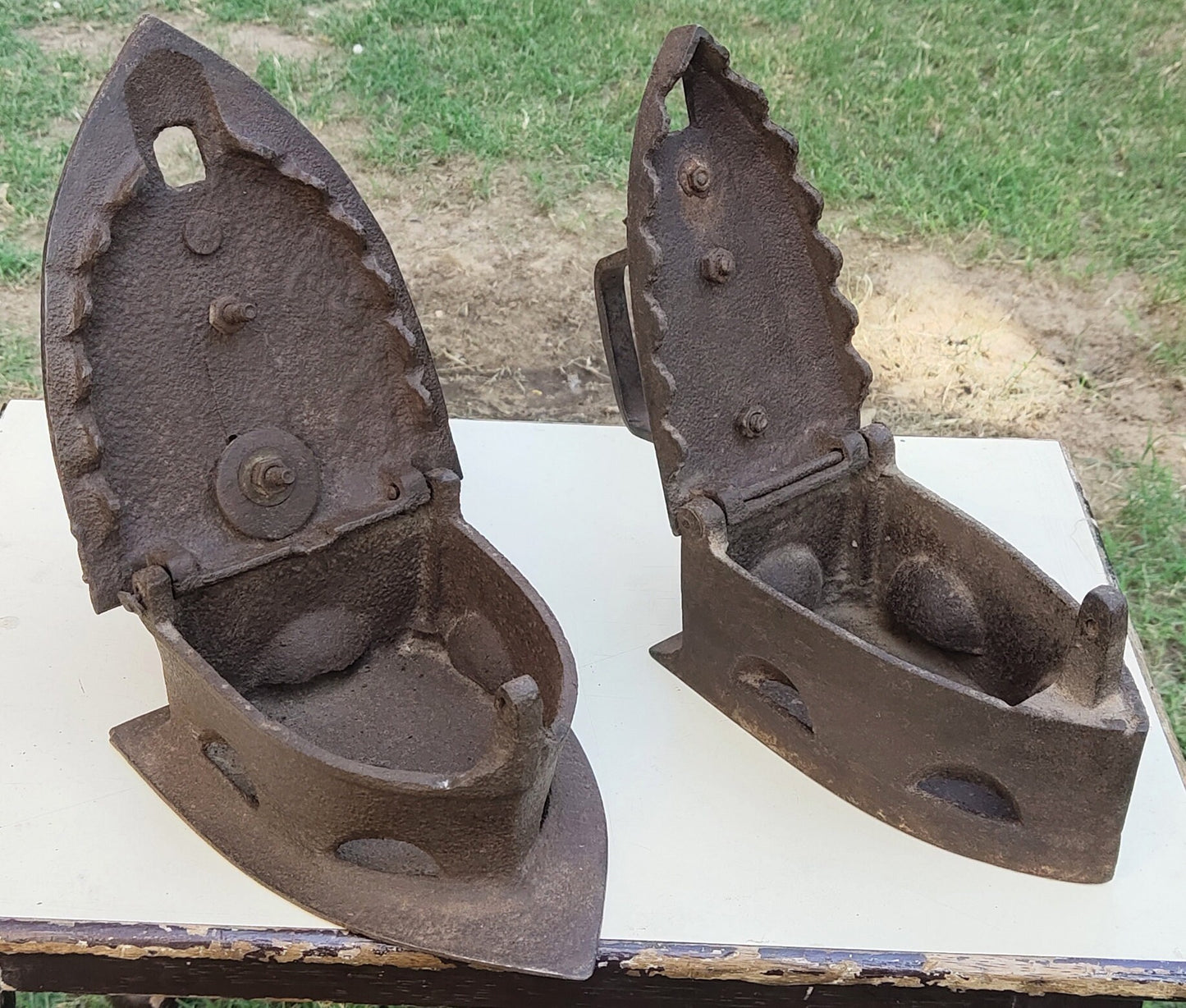 Antique Iron Vintage Old Charcoal Model 1 ( Set Of 2 )