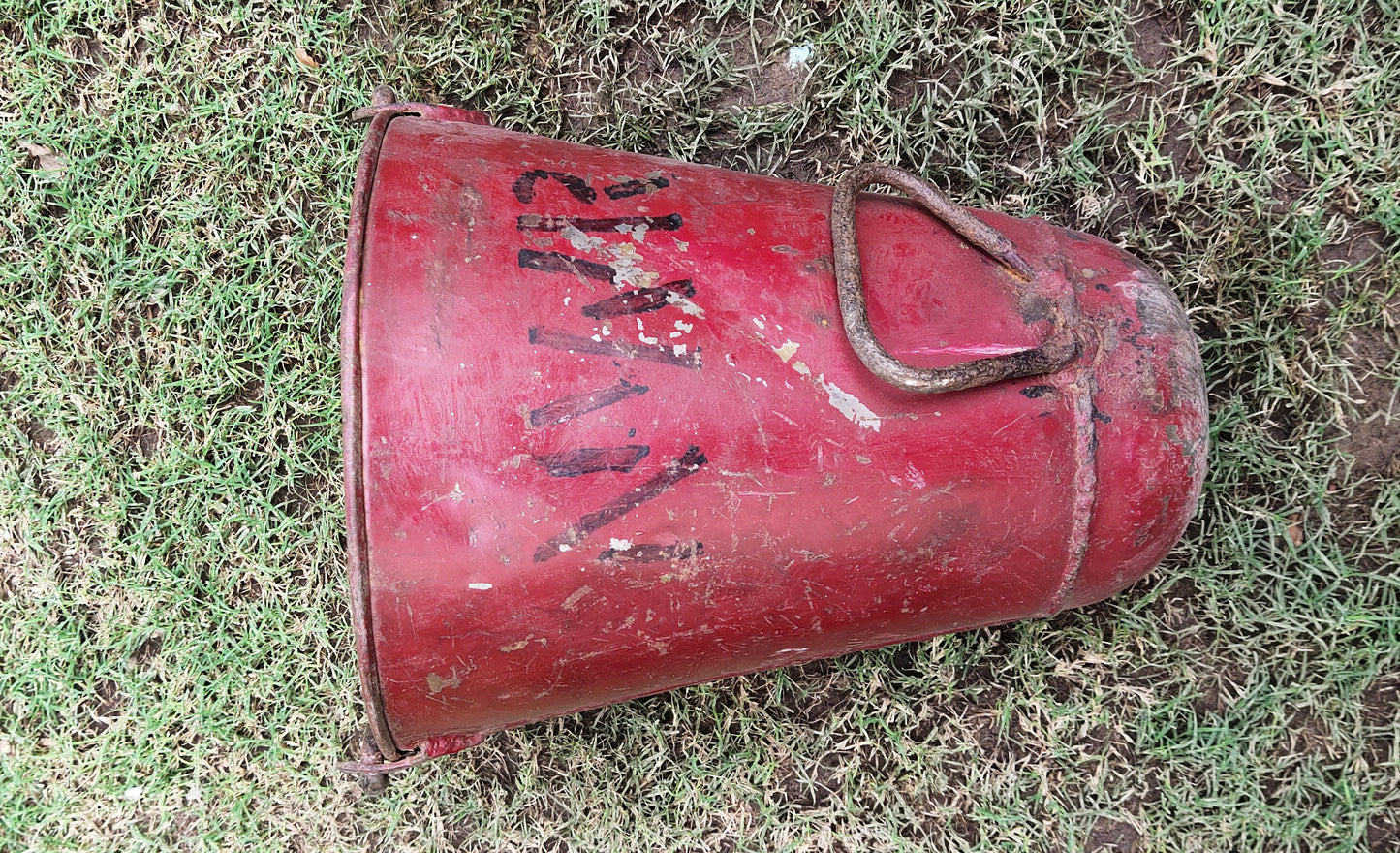 Vintage Old Collectible Antique Rustic Metal