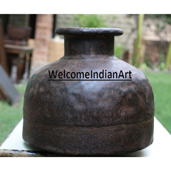Antique Iron Pot Vintage Water Model 1