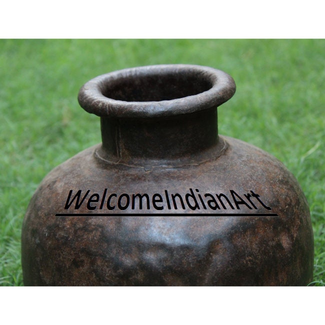 Antique Iron Pot Vintage Water Model 1