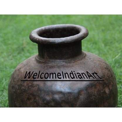 Antique Iron Pot Vintage Water Model 1