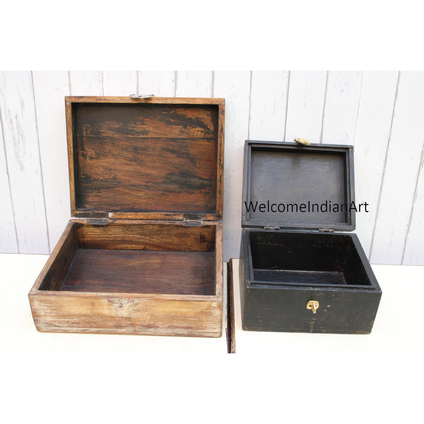 Unique Design Handmade Wooden Carving Model 1:- (Set Of 2)