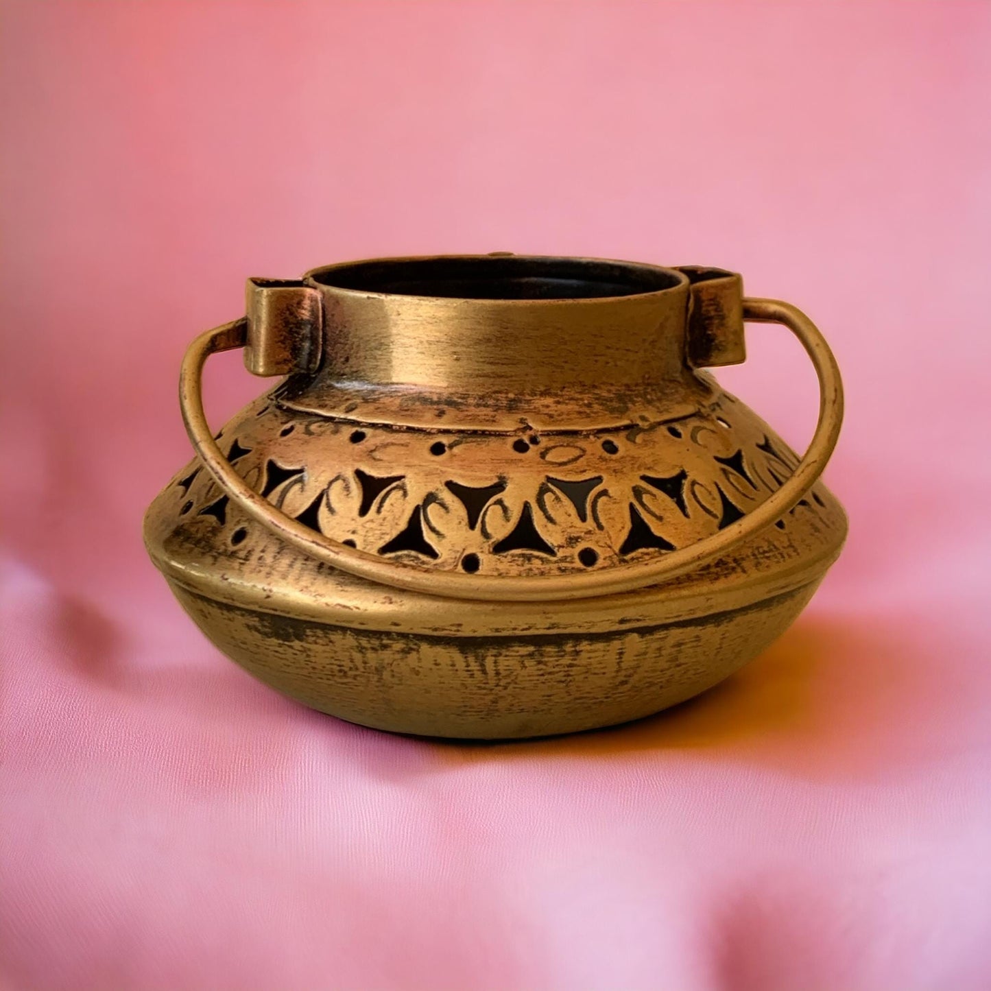 Elegant Iron Art Decor Tea