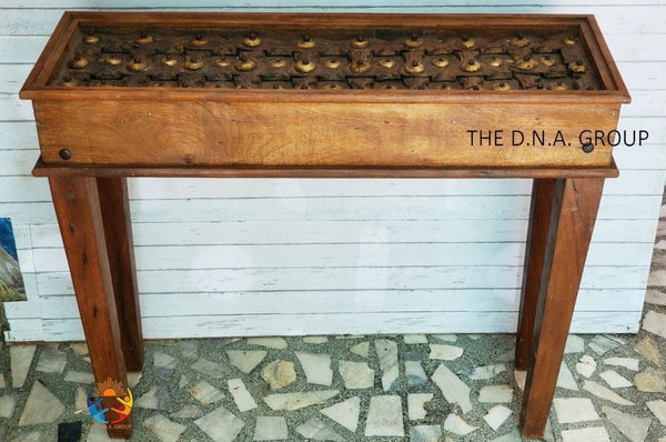 Rangement indien de table de console en bois, table de console vintage sculptée à la main, recréée à partir d’une vieille fenêtre antique, meubles de table recyclés indiens